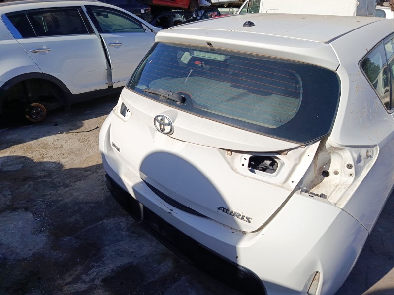 Recambio de porton trasero para toyota auris (_e18_) 1.4 d-4d (nde180_) referencia OEM IAM   