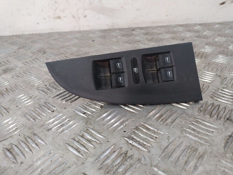 Recambio de mando elevalunas para seat leon (1p1) 2.0 tdi 16v referencia OEM IAM 1P186717A  