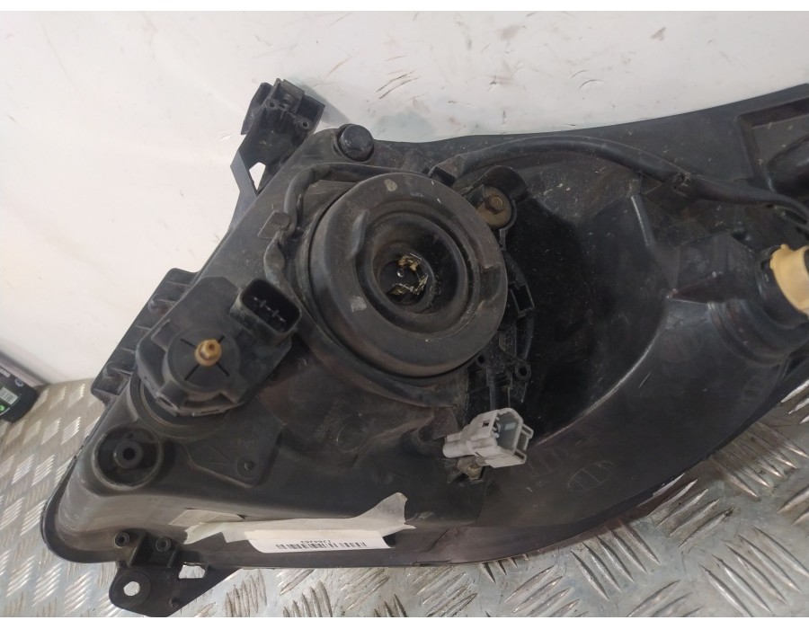 Recambio de faro izquierdo para suzuki swift iii (mz, ez) 1.3 ddis (rs 413d) referencia OEM IAM 3530062J11  