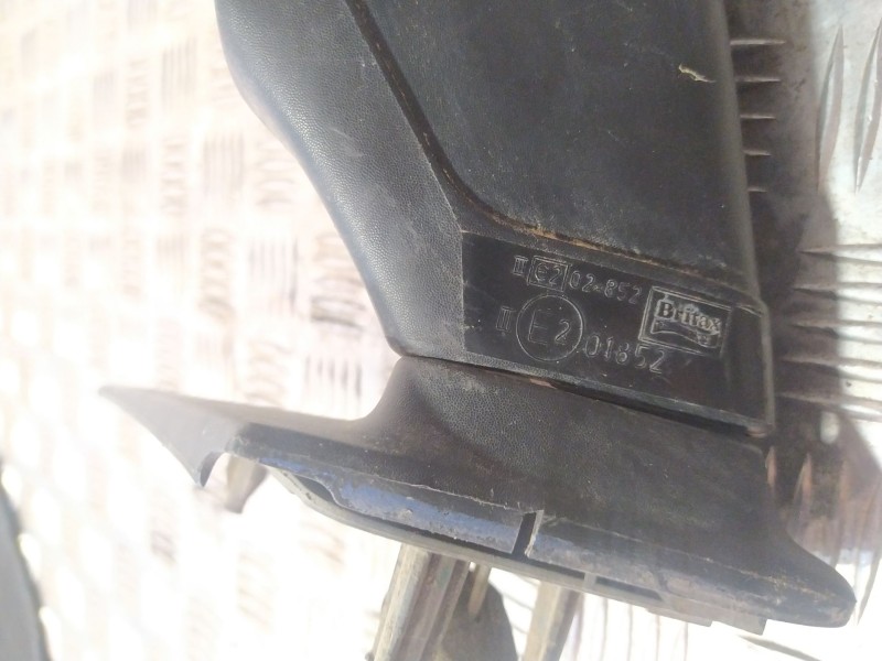 Recambio de retrovisor derecho para peugeot 106 ii (1a_, 1c_) 1.1 i referencia OEM IAM 01852  