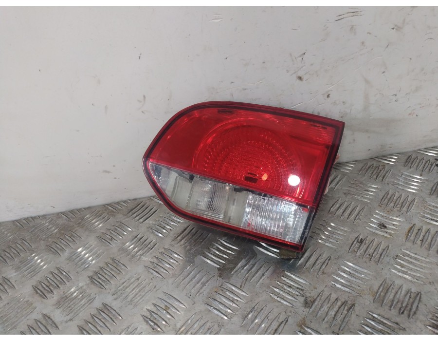 Recambio de piloto trasero derecho interior para volkswagen golf vi (5k1) 1.6 tdi referencia OEM IAM 5K0945108  