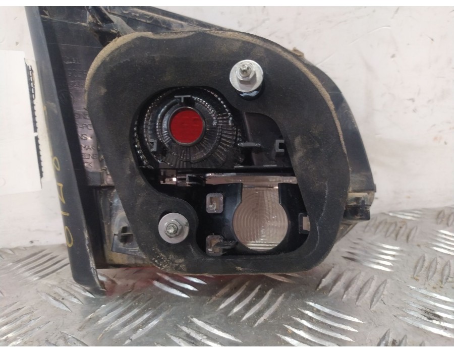 Recambio de piloto trasero derecho interior para volkswagen golf vi (5k1) 1.6 tdi referencia OEM IAM 5K0945108  