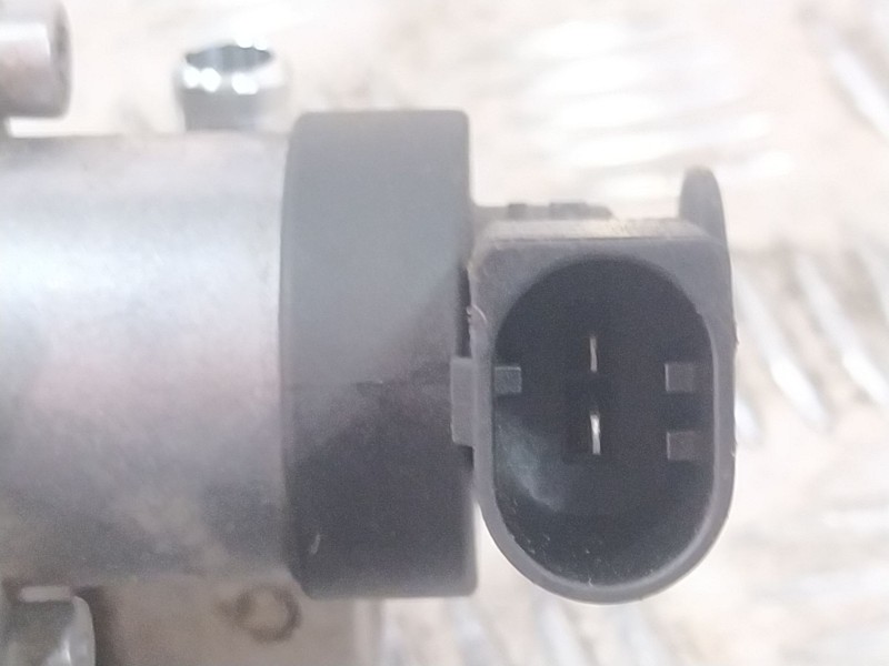 Recambio de bomba inyeccion para mini mini (f55) cooper d referencia OEM IAM 0445010764 13518472282 8511626