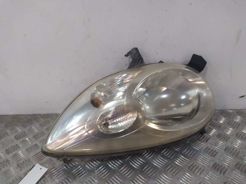 Recambio de faro izquierdo para citroën c1 referencia OEM IAM 89032402  