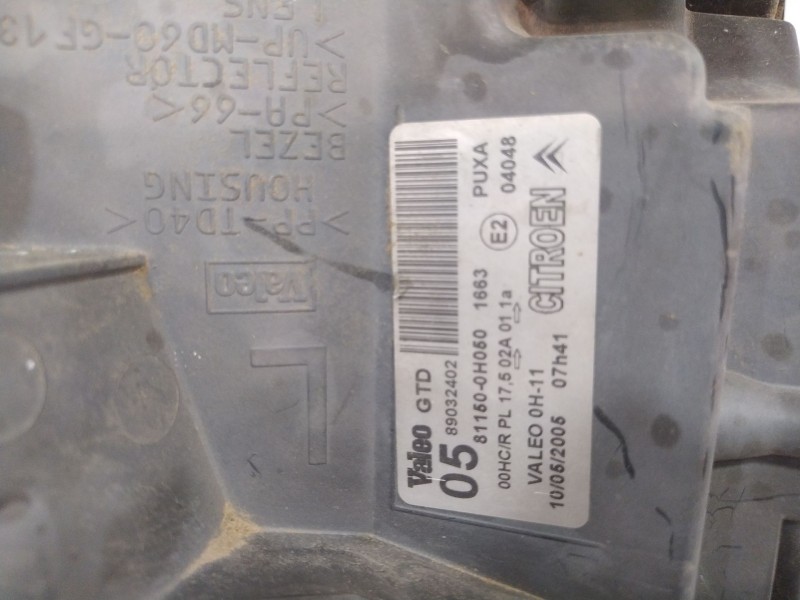 Recambio de faro izquierdo para citroën c1 referencia OEM IAM 89032402  