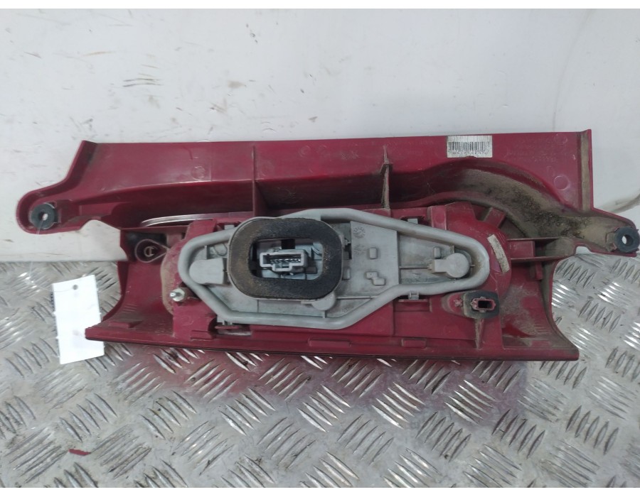 Recambio de piloto trasero derecho para citroën berlingo multispace (b9) 1.6 hdi 110 referencia OEM IAM 9680607880  
