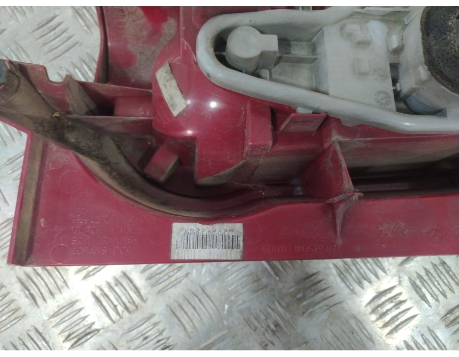 Recambio de piloto trasero derecho para citroën berlingo multispace (b9) 1.6 hdi 110 referencia OEM IAM 9680607880  