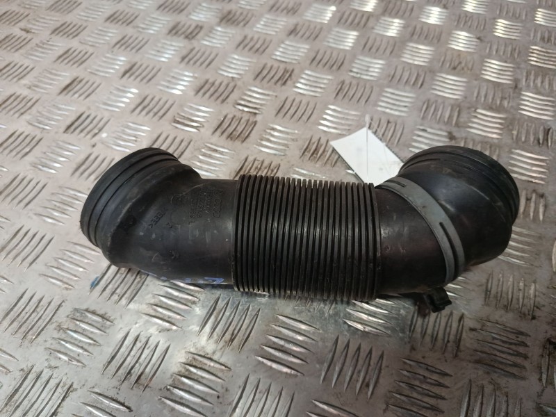 Recambio de tubo intercooler para audi a3 sportback (8pa) 2.0 tdi 16v quattro referencia OEM IAM 1K0129684L  