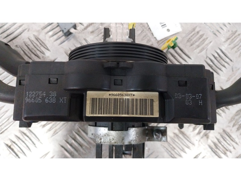 Recambio de mando multifuncion para peugeot partner monospace (5_, g_) 1.6 hdi 90 referencia OEM IAM 9660563XT  