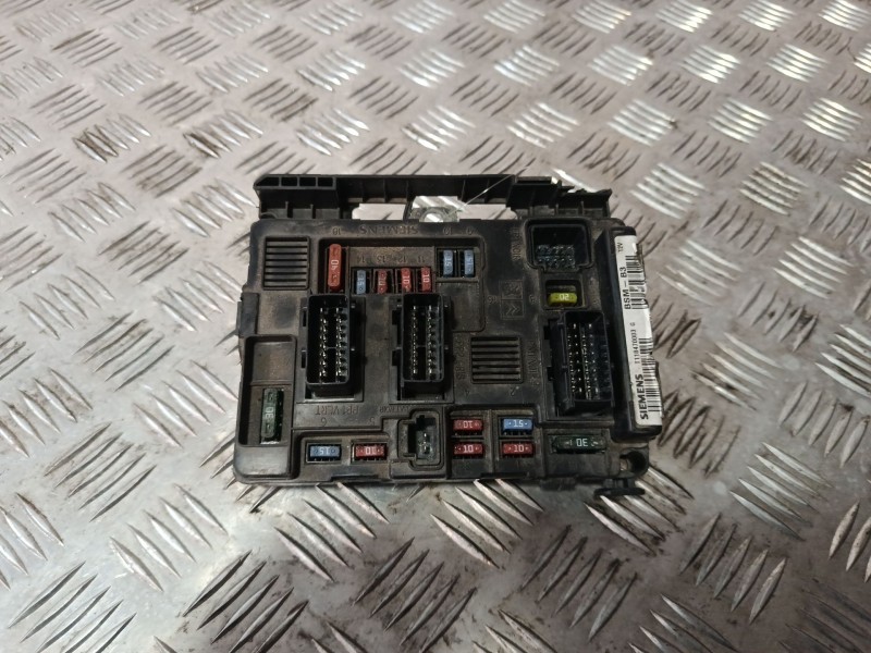 Recambio de caja fusibles para citroën c3 i (fc_, fn_) 1.4 16v referencia OEM IAM 964349888000  
