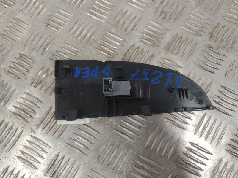 Recambio de mando elevalunas delantero derecho para seat leon (1p1) 2.0 tdi 16v referencia OEM IAM 1P1867172  