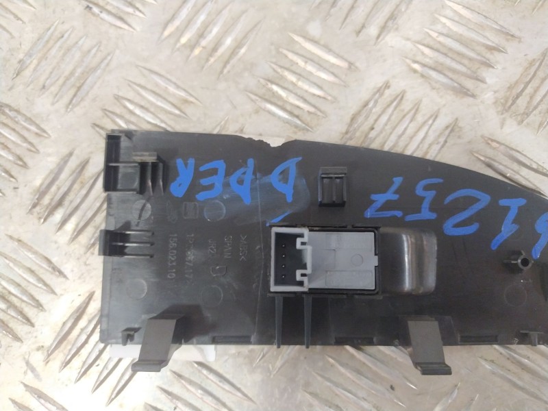 Recambio de mando elevalunas delantero derecho para seat leon (1p1) 2.0 tdi 16v referencia OEM IAM 1P1867172  