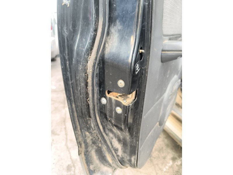 Recambio de cerradura puerta trasera izquierda para nissan pick up (d22) 2.5 dci 4wd referencia OEM IAM 805525P008  