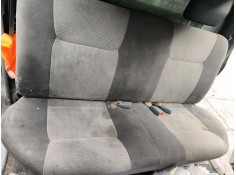 Recambio de asientos traseros para nissan pick up (d22) 2.5 dci 4wd referencia OEM IAM 87320VK810  