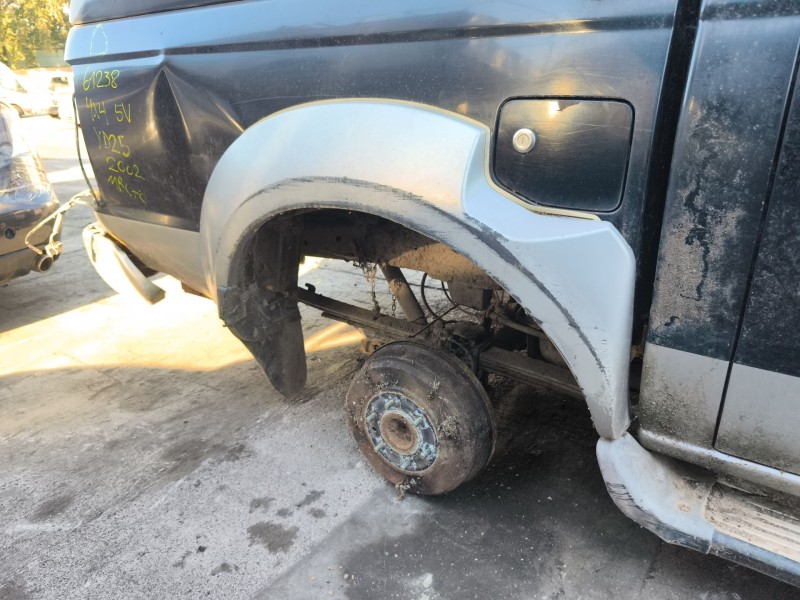 Recambio de aletin trasero derecho para nissan pick up (d22) 2.5 dci 4wd referencia OEM IAM   