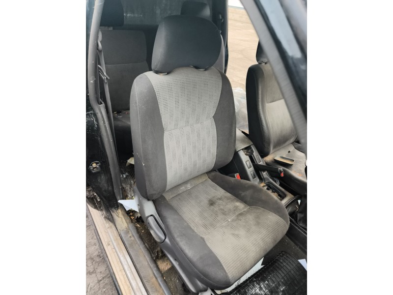 Recambio de asiento delantero derecho para nissan pick up (d22) 2.5 dci 4wd referencia OEM IAM 87600VK810  