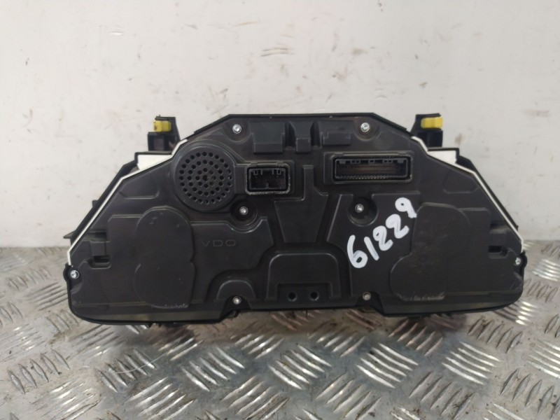 Recambio de cuadro instrumentos para toyota auris (_e18_) 1.2 (nre185_) referencia OEM IAM 838000ZV81  