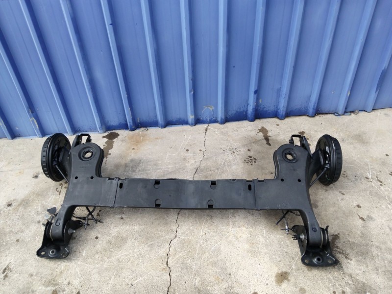 Recambio de puente trasero para volkswagen polo vi (aw1, bz1, ae1, bz3) 1.0 tsi referencia OEM IAM 2Q0501053CG  