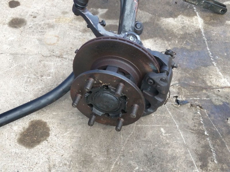Recambio de puente delantero para nissan atleon 120 tk110.35 tk56.35/4 referencia OEM IAM 043002701  