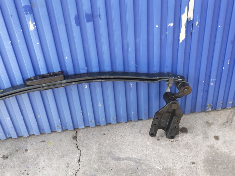 Recambio de ballesta delantera para nissan atleon 120 tk110.35 tk56.35/4 referencia OEM IAM   