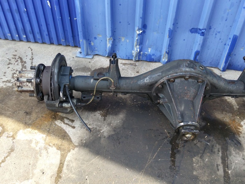 Recambio de puente trasero para nissan atleon 120 tk110.35 tk56.35/4 referencia OEM IAM A3010D6201  