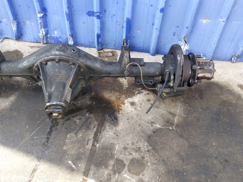 Recambio de puente trasero para nissan atleon 120 tk110.35 tk56.35/4 referencia OEM IAM A3010D6201  