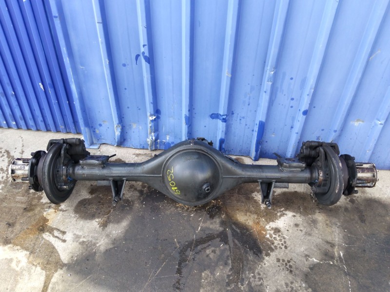 Recambio de puente trasero para nissan atleon 120 tk110.35 tk56.35/4 referencia OEM IAM A3010D6201  