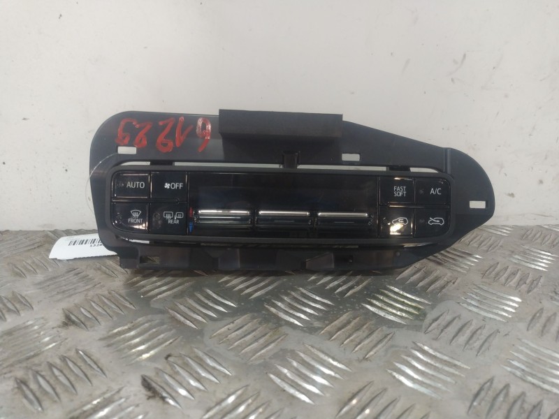 Recambio de mando climatizador para toyota auris (_e18_) 1.2 (nre185_) referencia OEM IAM 5546802030  