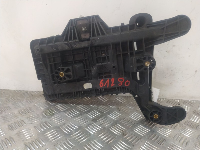 Recambio de soporte bateria para volkswagen golf vi (5k1) 1.6 tdi referencia OEM IAM 1K0915333  