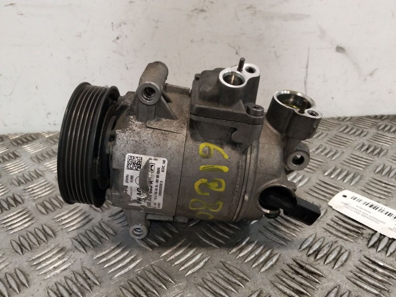 Recambio de compresor aire acondicionado para volkswagen golf vi (5k1) 1.6 tdi referencia OEM IAM 5N0820803A  