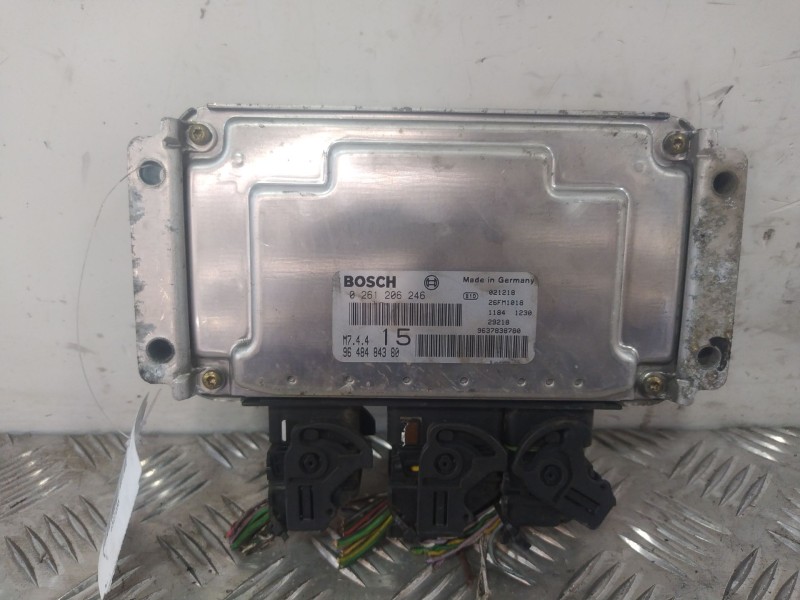 Recambio de centralita motor uce para peugeot 106 ii (1a_, 1c_) 1.1 i referencia OEM IAM 0261206246  