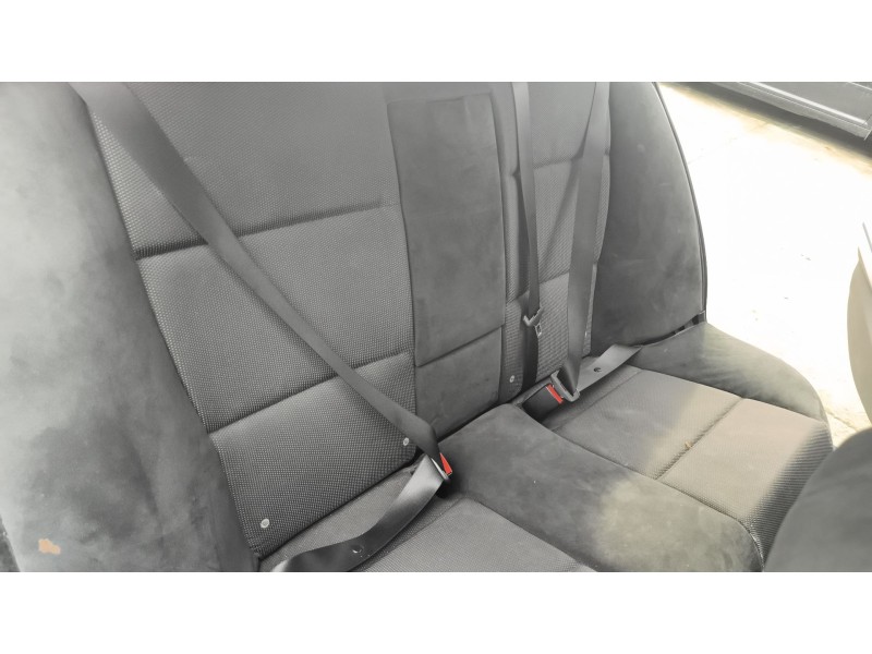 Recambio de enganche cinturon trasero izquierdo para bmw 3 (e90) 320 d referencia OEM IAM 72117211595  