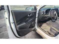 Recambio de guarnecido puerta delantera izquierda para hyundai kona (os, ose, osi) 1.0 t-gdi referencia OEM IAM 82370HF000  