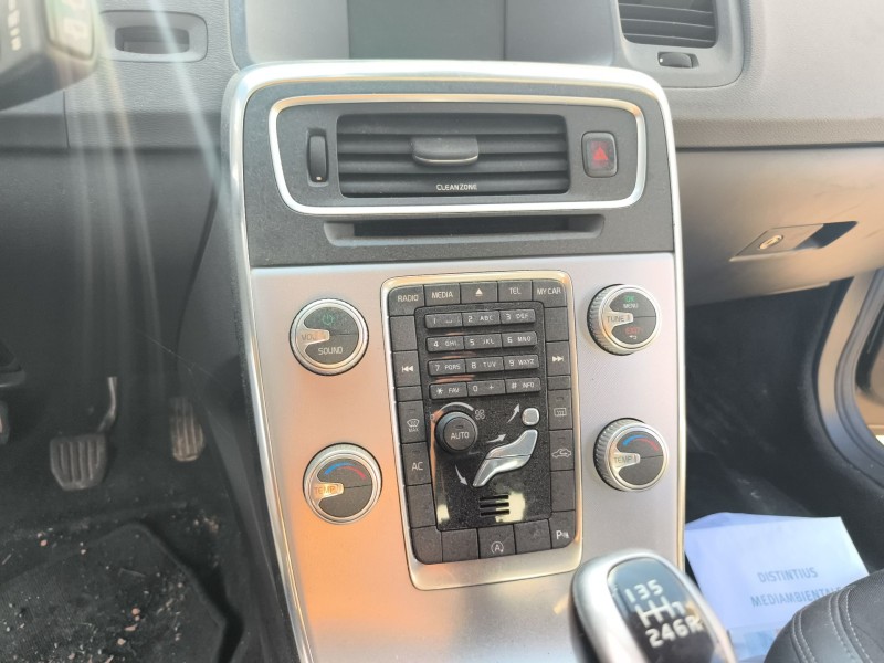 Recambio de mando climatizador para volvo v60 i cross country (157) d4 referencia OEM IAM 31398587  