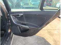 Recambio de guarnecido puerta trasera derecha para volvo v60 i cross country (157) d4 referencia OEM IAM 8686855  