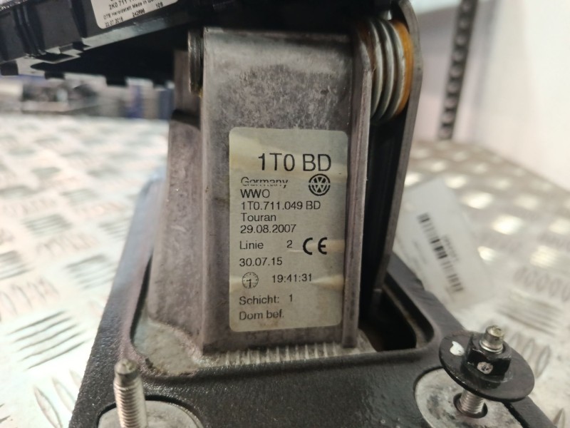 Recambio de palanca cambio para volkswagen caddy iv monospace (sab, saj) 2.0 tdi referencia OEM IAM 1T0711049BD 1K0711046T 