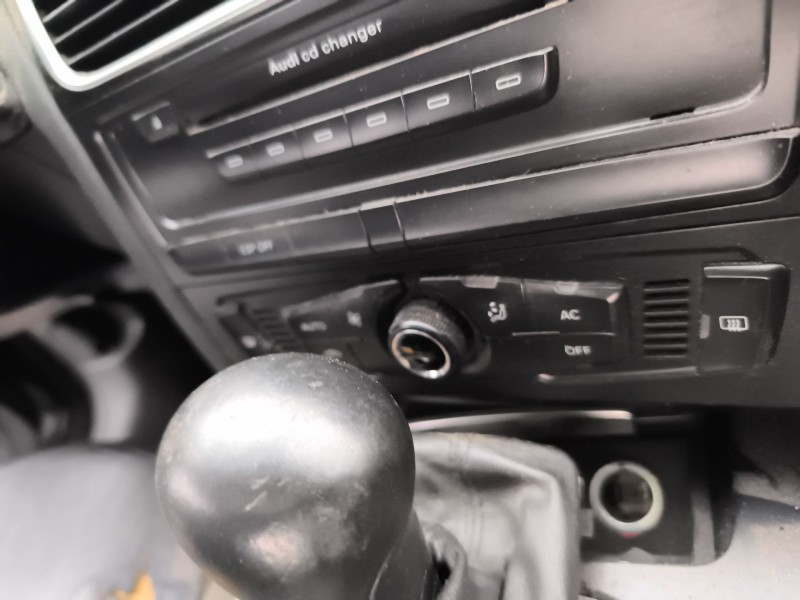 Recambio de mando climatizador para audi a4 b8 (8k2) 2.7 tdi referencia OEM IAM 8T1820043T  