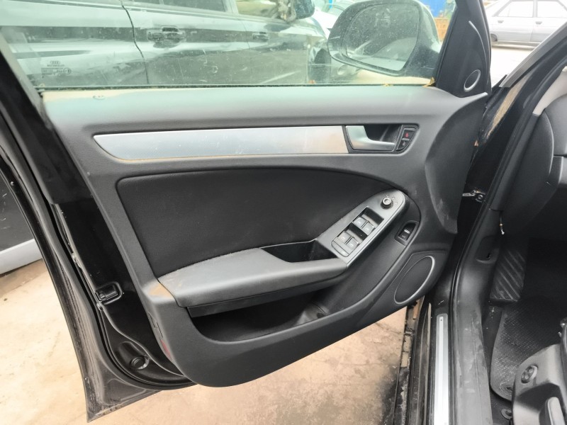 Recambio de guarnecido puerta delantera izquierda para audi a4 b8 (8k2) 2.7 tdi referencia OEM IAM 8K1867105  