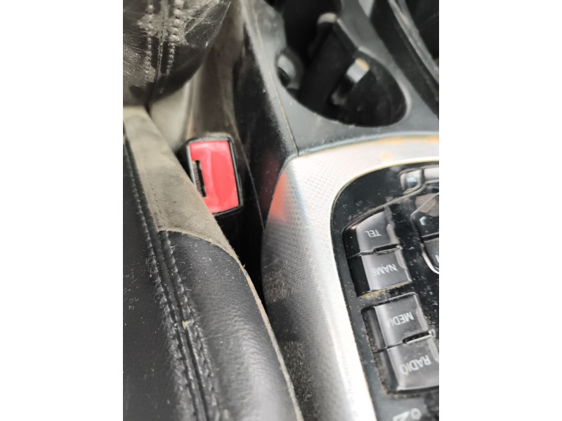 Recambio de enganche cinturon delantero izquierdo para audi a4 b8 (8k2) 2.7 tdi referencia OEM IAM 8K085775501C  