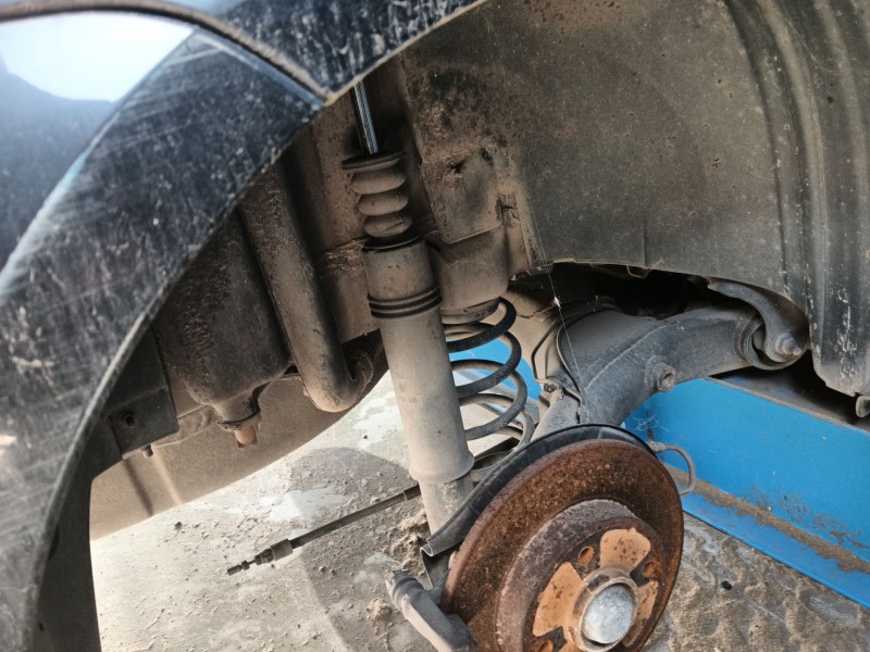 Recambio de amortiguador trasero derecho para peugeot 307 cc (3b) 2.0 16v referencia OEM IAM 5206Z9  