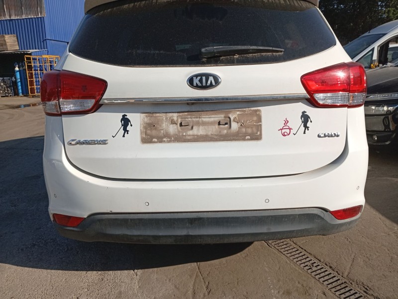 Recambio de refuerzo paragolpes trasero para kia carens iv 1.7 crdi referencia OEM IAM 86631A4010  