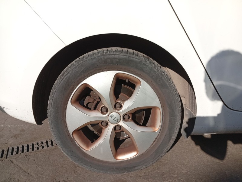 Recambio de mangueta trasera derecha para kia carens iv 1.7 crdi referencia OEM IAM   