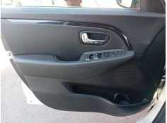 Recambio de guarnecido puerta delantera izquierda para kia carens iv 1.7 crdi referencia OEM IAM 82315A4000  