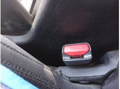 Recambio de enganche cinturon delantero izquierdo para kia carens iv 1.7 crdi referencia OEM IAM 88830A4000WK  