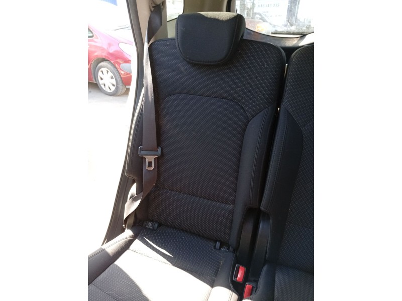 Recambio de cinturon seguridad trasero derecho para kia carens iv 1.7 crdi referencia OEM IAM 89820A4000DCM  