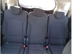 Recambio de asientos traseros para kia carens iv 1.7 crdi referencia OEM IAM 89300A4610  