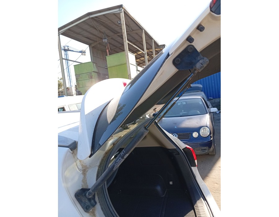 Recambio de amortiguadores maletero / porton para kia carens iv 1.7 crdi referencia OEM IAM 81780A4001  