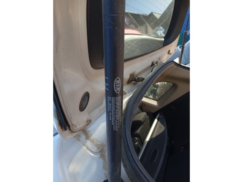Recambio de amortiguadores maletero / porton para kia carens iv 1.7 crdi referencia OEM IAM 81780A4001  