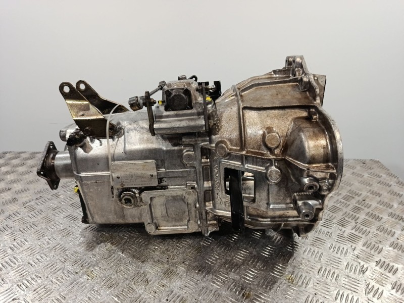 Recambio de caja cambios para nissan atleon 120 tk110.35 tk56.35/4 referencia OEM IAM 321319X502  