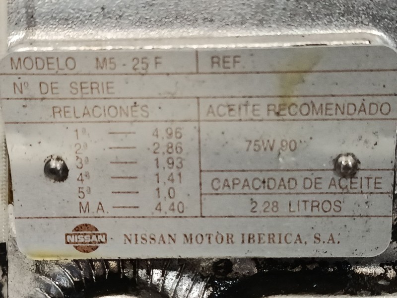 Recambio de caja cambios para nissan atleon 120 tk110.35 tk56.35/4 referencia OEM IAM 321319X502  